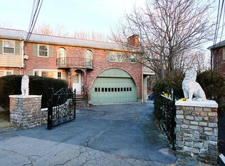 14 Demetra Ter, Dedham, MA 02026