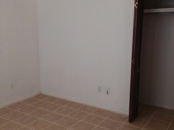 4th image of 2202 Kimberly Ln APT 2