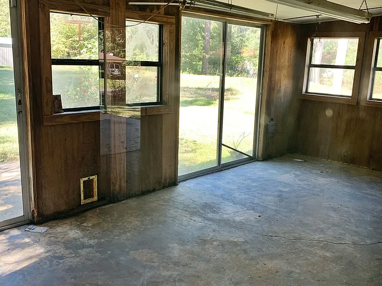 8006 Hobbs Dr — Photo 13