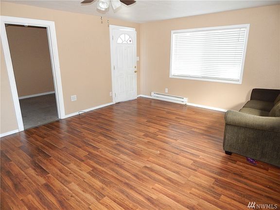 4th image of 121 S Wycoff Ave