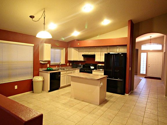 4th image of 6632 W Kristal Way