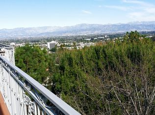 4060 Cody Rd, Sherman Oaks, CA 91403