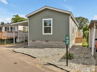3237 S 182nd Place #221, Seattle, WA
