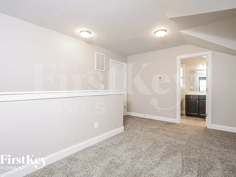 157 Ramsgate Dr — Photo 16