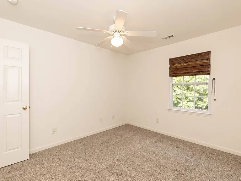 295 Plaza Dr #E — Photo 24