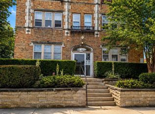 1922 N Palmer STREET, Milwaukee, WI 53212
