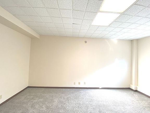 5th image of 1233 N Marshall St #389