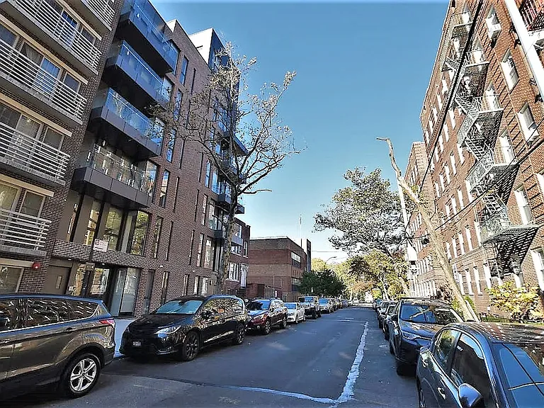 41-26 44th St #8A — Photo 19