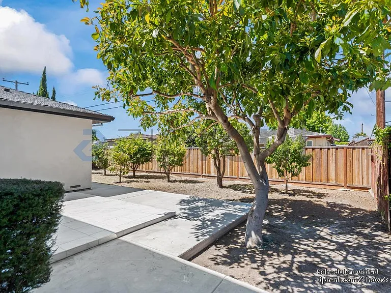 4726 Armour Dr — Photo 25