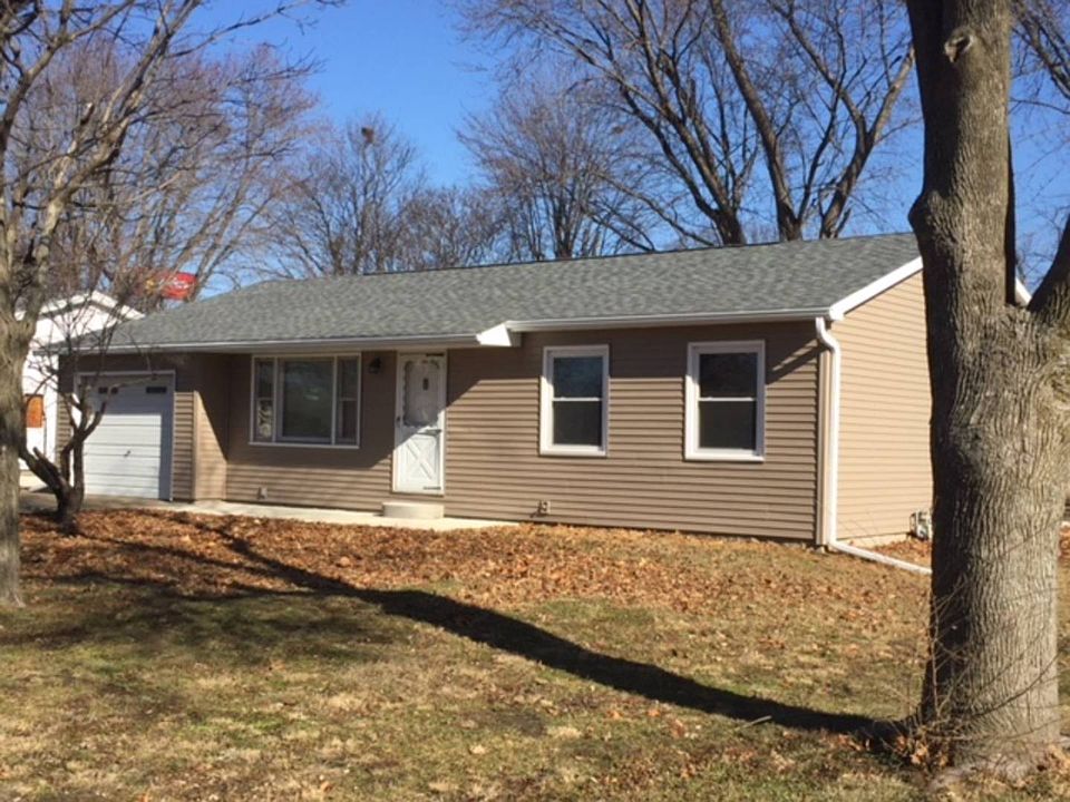 1st image of 10 Robinwood Dr