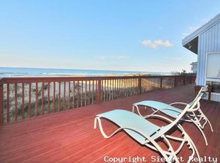 2424 Sandfiddler Rd, Virginia Beach, VA 23456