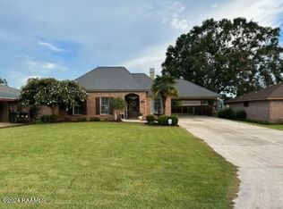 404 Cheyenne Cir, Scott, LA 70583