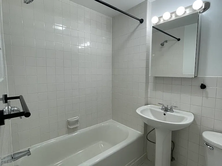 401 Convent Ave #HOU — Photo 11