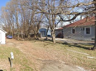 105 Rev Walton Dr, Lockport, IL 60441