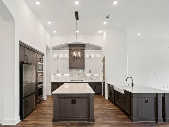 9010 Bayou Spring Ct, Missouri City, TX 77459