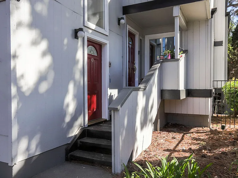 66 Newell Rd #O — Photo 5