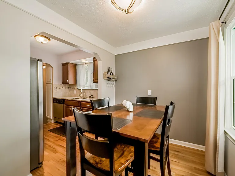 141 Girard Ave — Photo 8