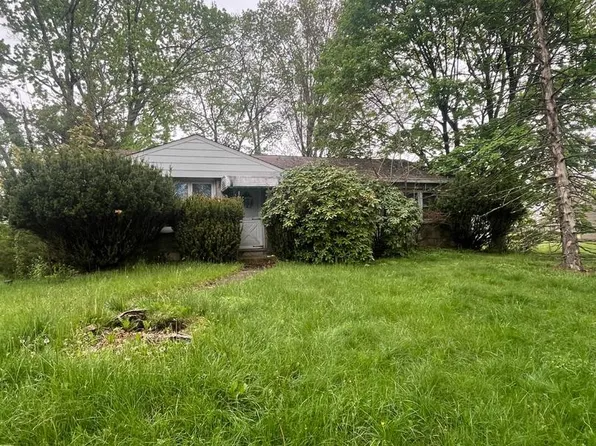911 Bent Rd, Hatfield, PA 19440