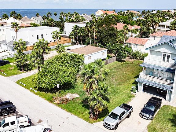 4th image of 206 W Acapulco St