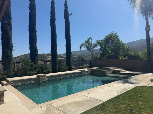 25800 Lacebark Rd, Corona, CA 92883