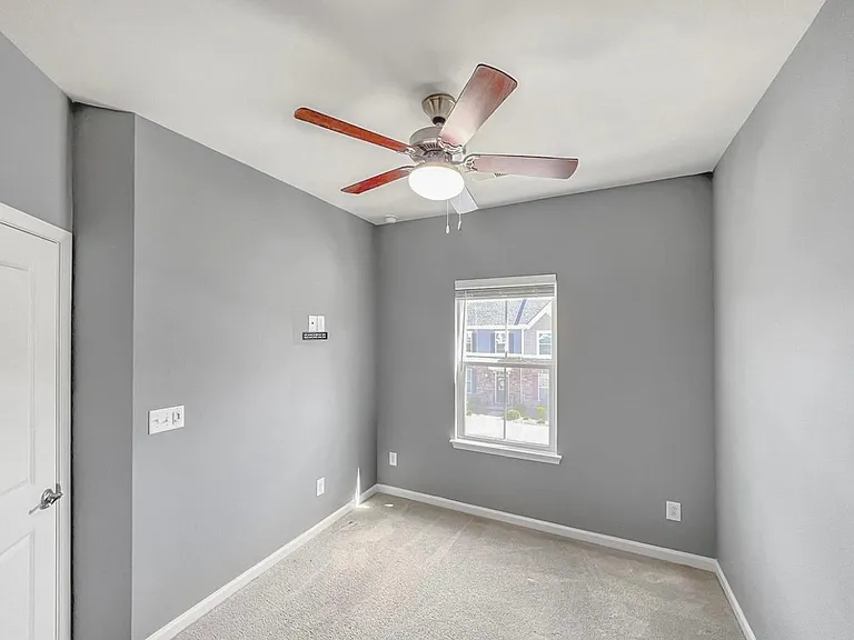 12734 Glowing Peak Rd — Photo 17