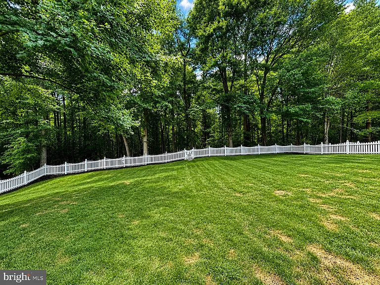 14047 Sable Ct — Photo 30