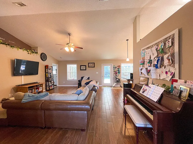 4760 Spencer Oaks Blvd — Photo 8