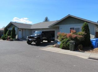 1350 Willow Ln, Grants Pass, OR 97527