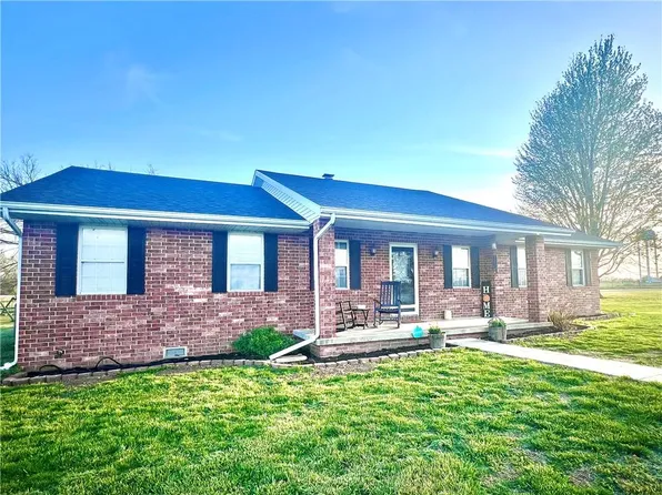 12282 E Quantrill Rd, Moundville, MO 64771