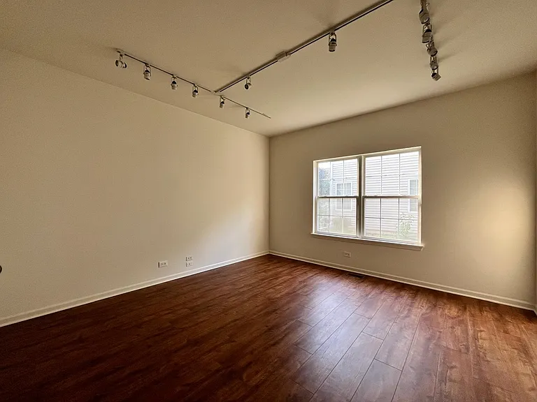 2803 Bluewater Cir — Photo 7