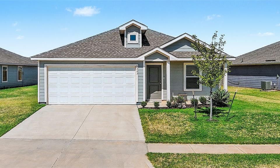 1st image of 2205 Claire Dr