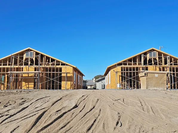 1100 Hall Ave, Pahrump, NV 89048