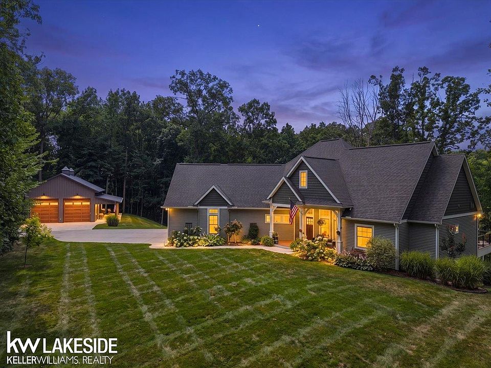 1st image of 877 Cody Dr