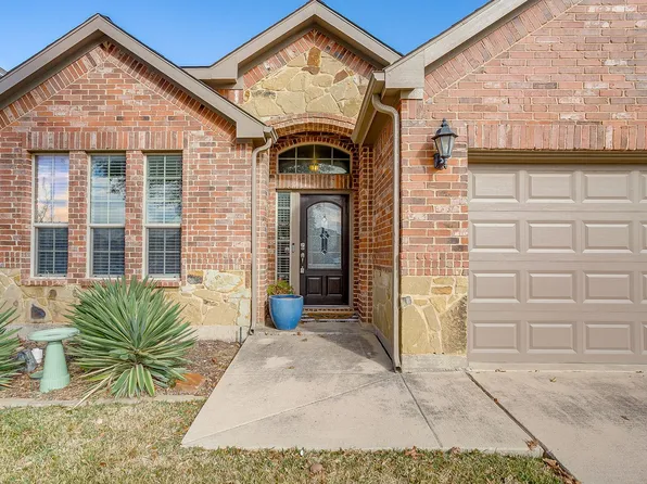 5717 Sapphire Pool Trl, Fort Worth, TX 76244
