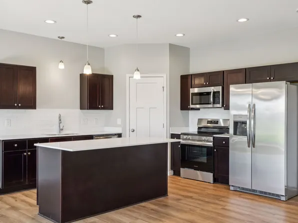 13516 Autumn Ct, Rosemount, MN 55068