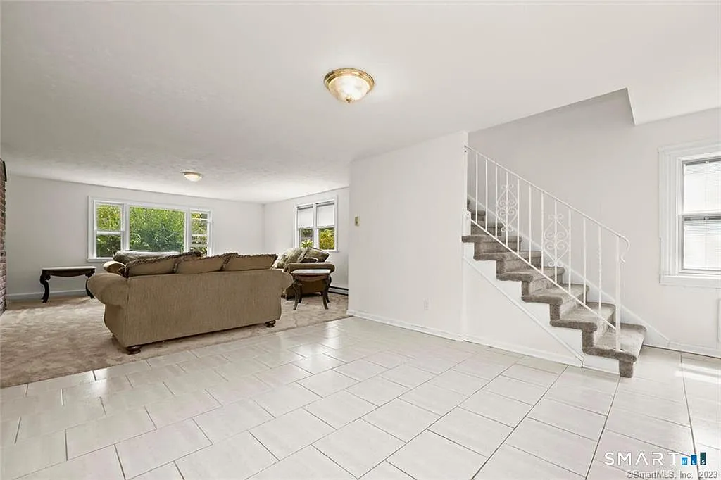 2 bed, 1.0 bath, 1200 sqft, $3,500 — Photo 4