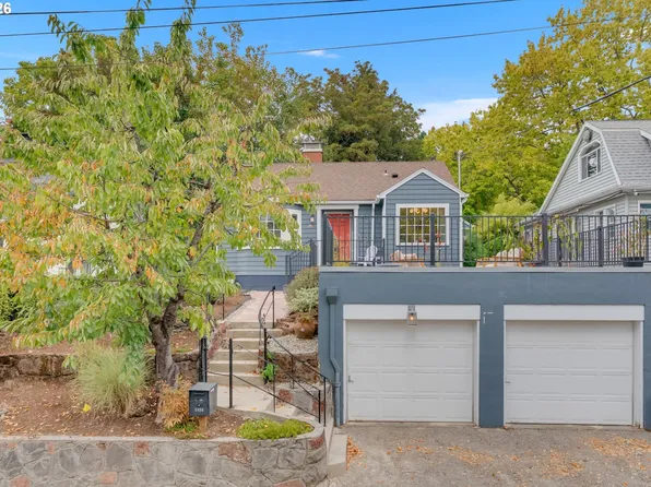 2455 SE Madison St, Portland, OR 97214