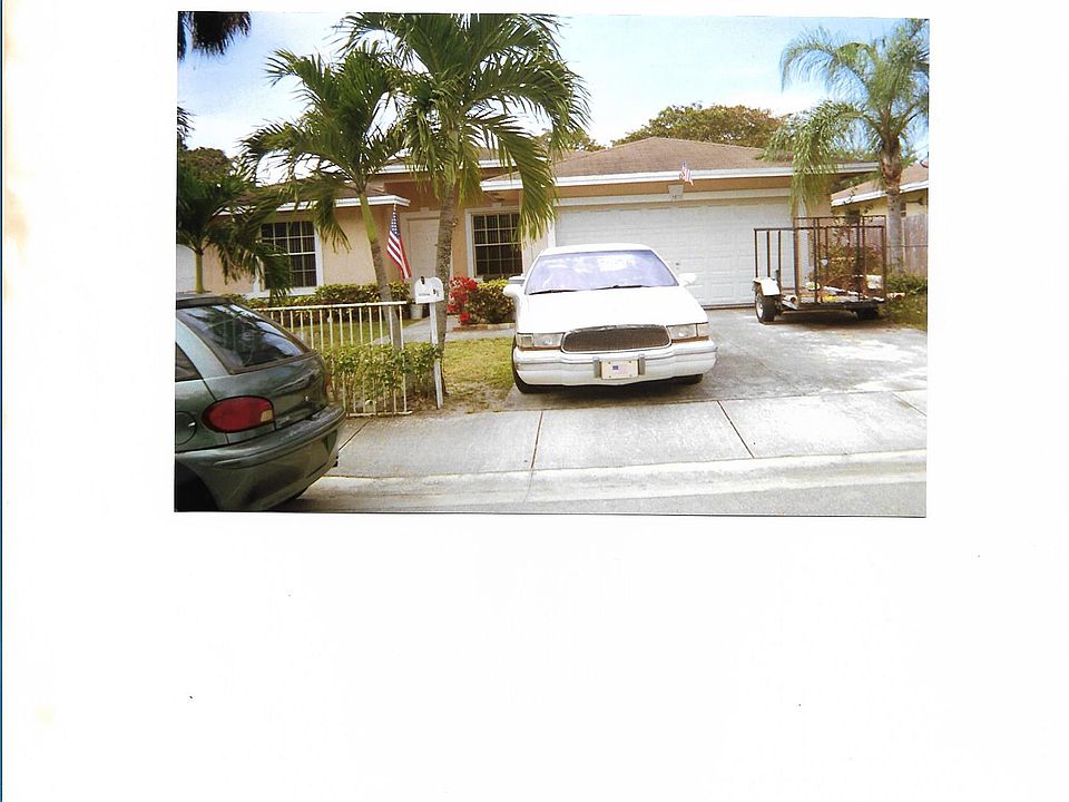 1st image of 2818 Washington Dr