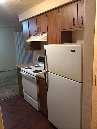 2nd image of 1027 W Washington St APT 4