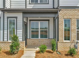 5817 Waterfall Pl, Charlotte, NC 28215
