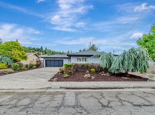 1520 Hexem Ave, Santa Rosa, CA 95404
