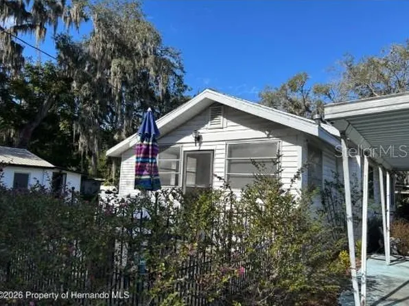 221 N Line Ave, Inverness, FL 34450