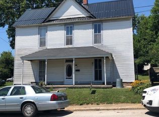 313 NE 1st St, Paoli, IN 47454