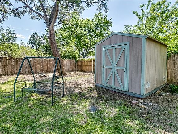 3rd image of 5628 Brent Dr