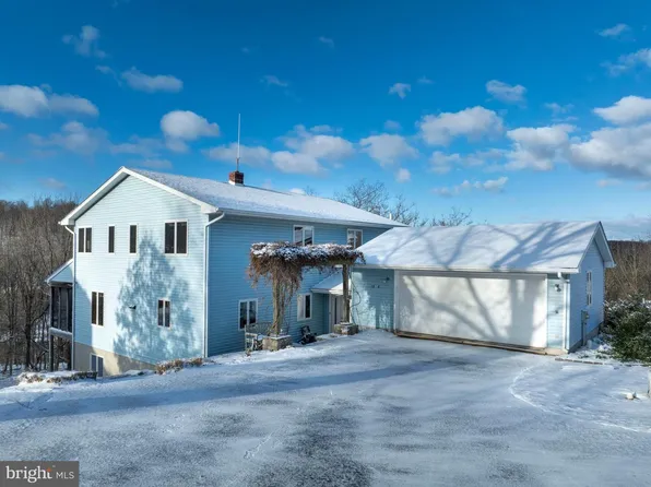 1086 Cortland Dr, Lemont, PA 16851