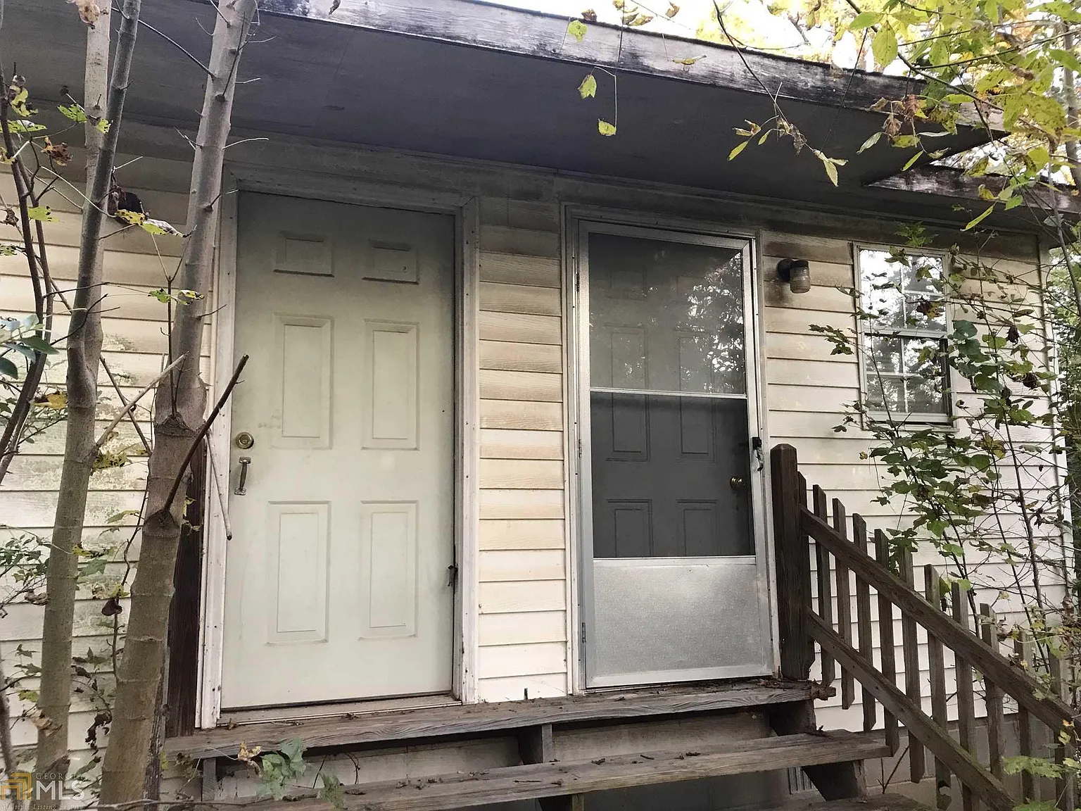 241 Eastview St photo 1