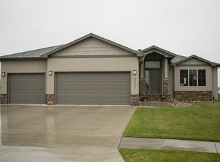 3001 3rd St E, West Fargo, ND 58078