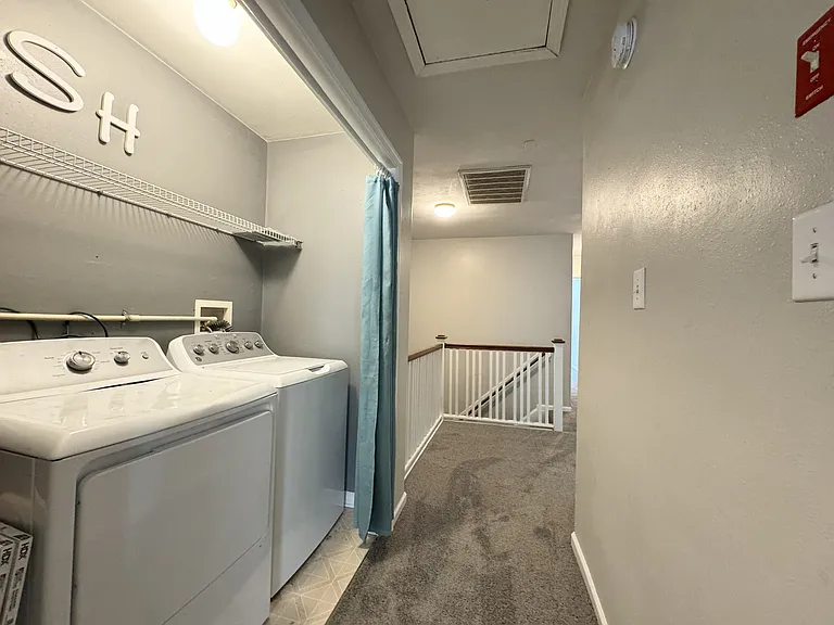 2309 Charing Cross Rd — Photo 20