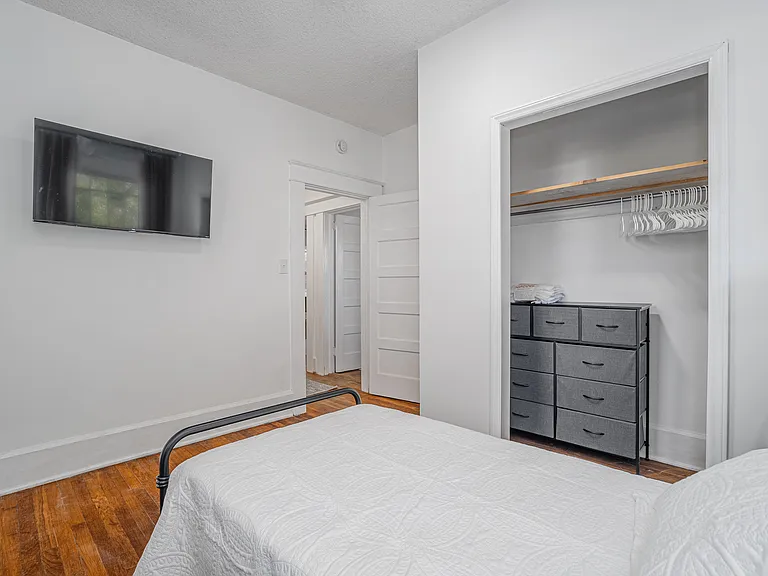 1101 Lancaster St — Photo 19