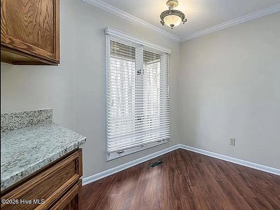 4th image of 8031 Grey Oak Drive